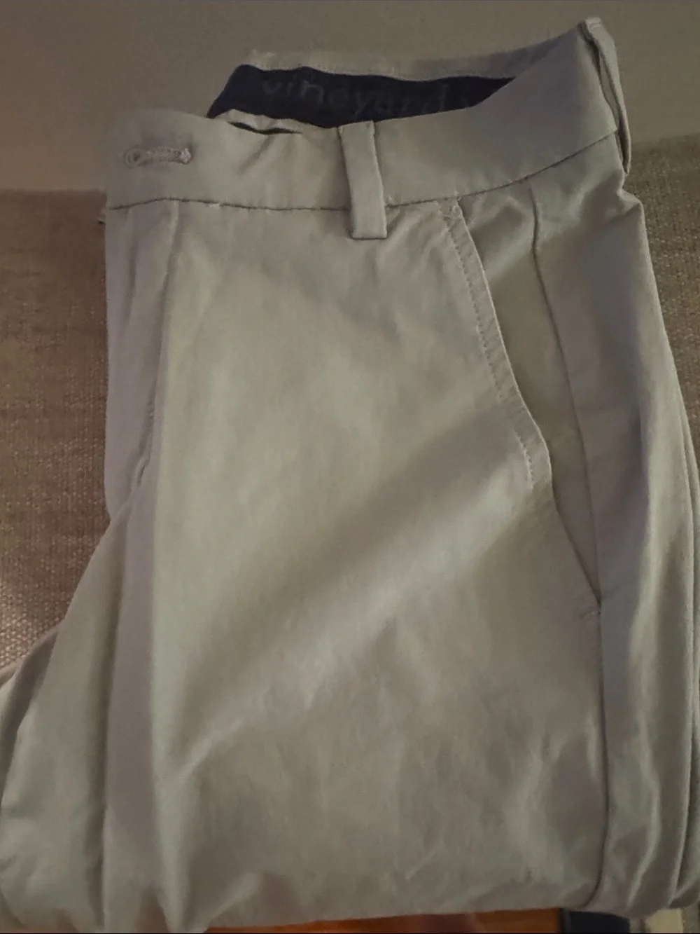 Vineyard Vines Men's Khaki Chino Pants in Light Gray